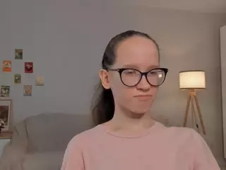LynetteBails's Live Sex Cam Show
