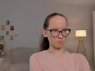 LynetteBails's Live Sex Cam Show