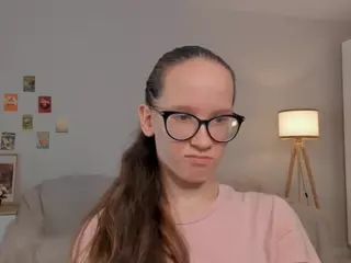 LynetteBails's Live Sex Cam Show