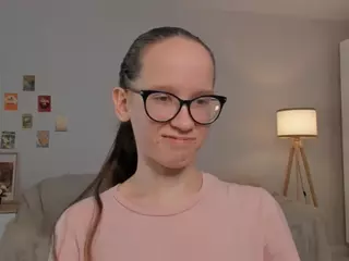 LynetteBails's Live Sex Cam Show