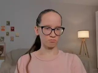 LynetteBails's Live Sex Cam Show