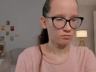 LynetteBails's Live Sex Cam Show