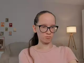 LynetteBails's Live Sex Cam Show