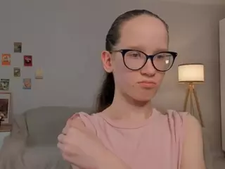 LynetteBails's Live Sex Cam Show