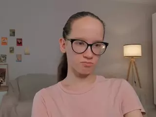 LynetteBails's Live Sex Cam Show