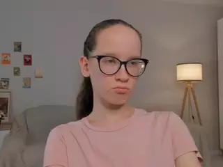 LynetteBails's Live Sex Cam Show