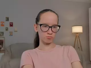 LynetteBails's Live Sex Cam Show