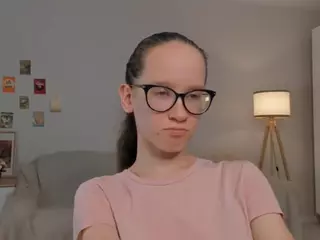 LynetteBails's Live Sex Cam Show