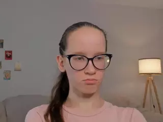 LynetteBails's Live Sex Cam Show