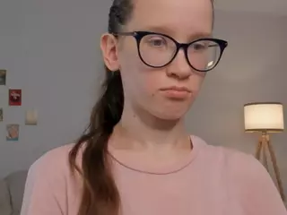 LynetteBails's Live Sex Cam Show