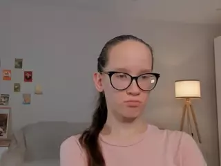 LynetteBails's Live Sex Cam Show