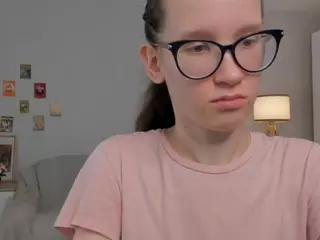 LynetteBails's Live Sex Cam Show