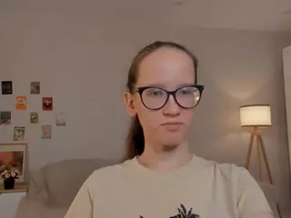 LynetteBails's Live Sex Cam Show