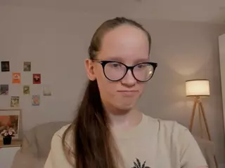 LynetteBails's Live Sex Cam Show