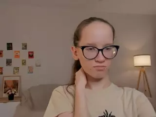 LynetteBails's Live Sex Cam Show