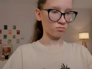LynetteBails's Live Sex Cam Show