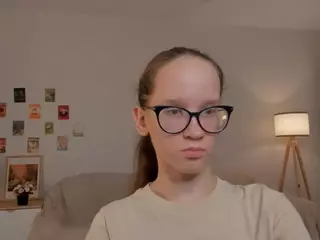 LynetteBails's Live Sex Cam Show