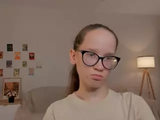 LynetteBails's Live Sex Cam Show