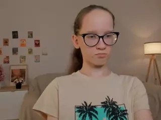 LynetteBails's Live Sex Cam Show