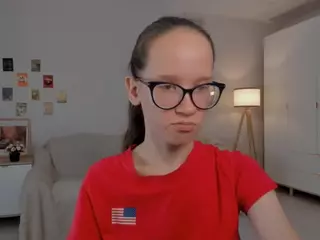 LynetteBails's Live Sex Cam Show