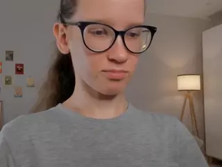 LynetteBails's Live Sex Cam Show