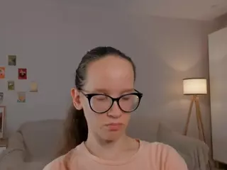 LynetteBails's Live Sex Cam Show