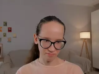LynetteBails's Live Sex Cam Show