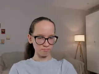 LynetteBails's Live Sex Cam Show
