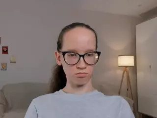 LynetteBails's Live Sex Cam Show