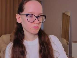 Live cam show with LynetteBails