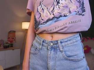 Live cam show with LynetteBails