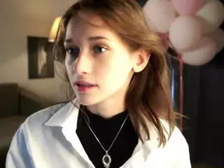Mia's Live Sex Cam Show
