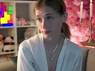 Mia's Live Sex Cam Show