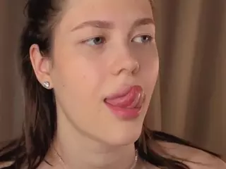 MaydaFisk's Live Sex Cam Show