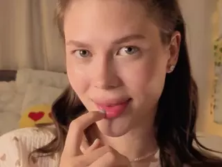 MaydaFisk's Live Sex Cam Show