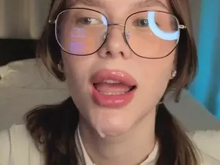 MaydaFisk's Live Sex Cam Show