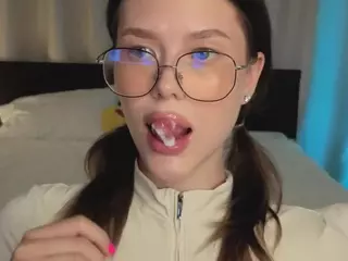MaydaFisk's Live Sex Cam Show