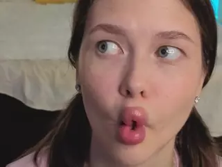 MaydaFisk's Live Sex Cam Show