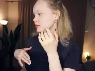 Betty's Live Sex Cam Show