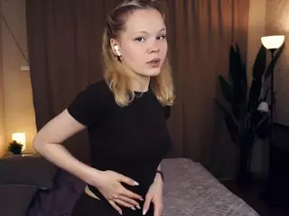 Betty's Live Sex Cam Show