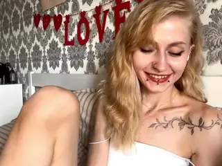 AlbertaCovert's Live Sex Cam Show