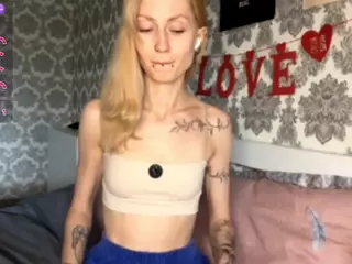 AlbertaCovert's Live Sex Cam Show