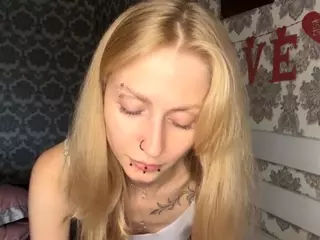 AlbertaCovert's Live Sex Cam Show