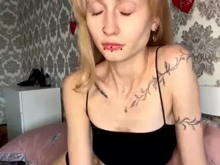 AlbertaCovert's Live Sex Cam Show