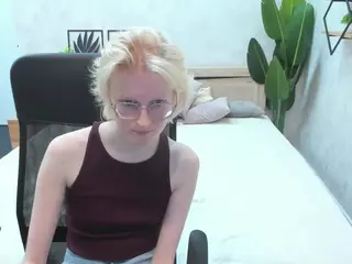 Betty's Live Sex Cam Show