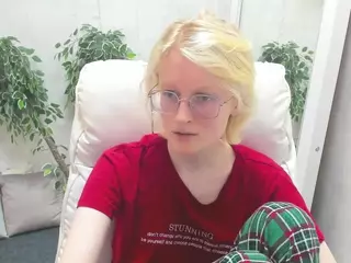 Betty's Live Sex Cam Show