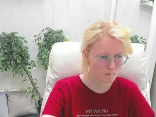Betty's Live Sex Cam Show