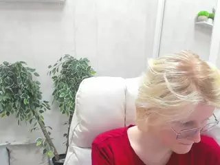 Betty's Live Sex Cam Show