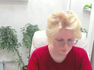 Betty's Live Sex Cam Show