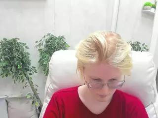 Betty's Live Sex Cam Show